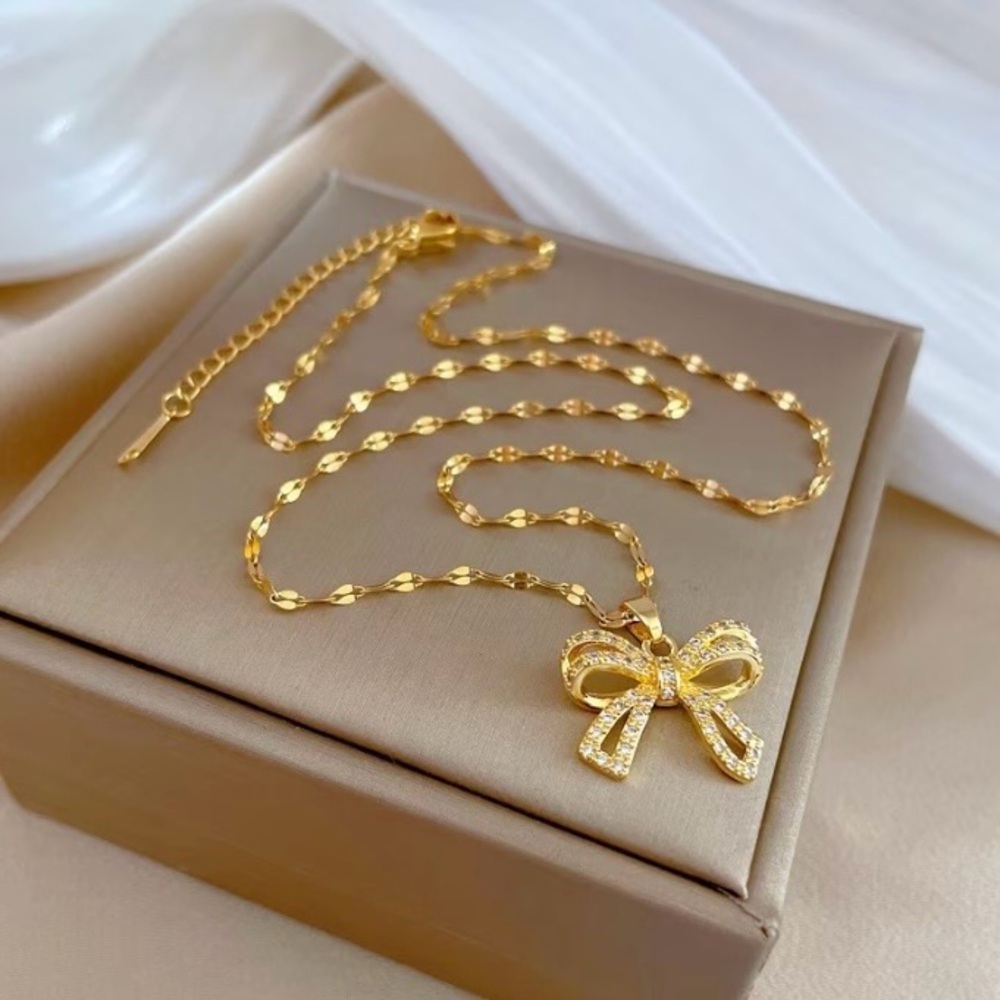 NEW - gold bow necklace, coquette bow jewelry, gift for bow lover - Picture 3 of 5
